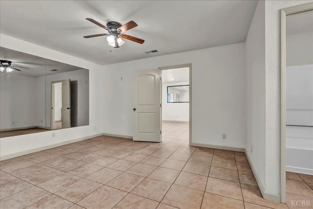 558 Parsons Street, Hanford, CA 93230