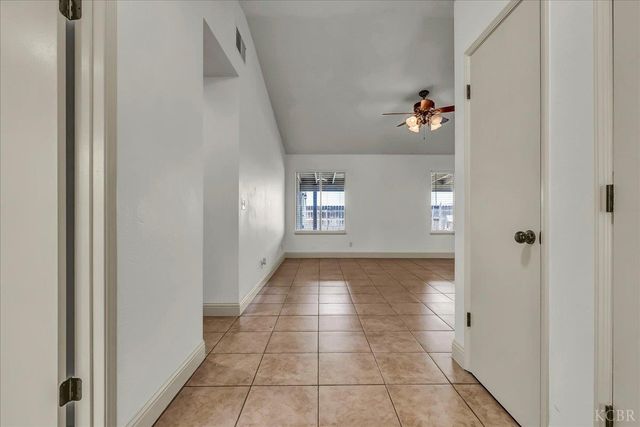 558 Parsons Street, Hanford, CA 93230