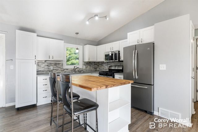 7115 12th Avenue, Jenison, MI 49428