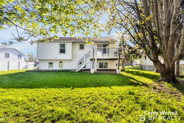 7115 12th Avenue, Jenison, MI 49428