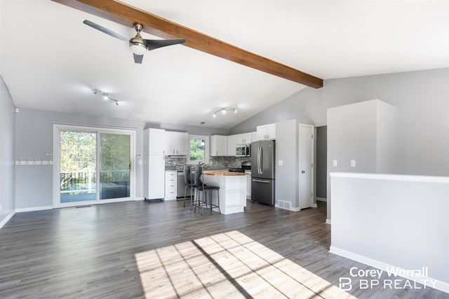 7115 12th Avenue, Jenison, MI 49428