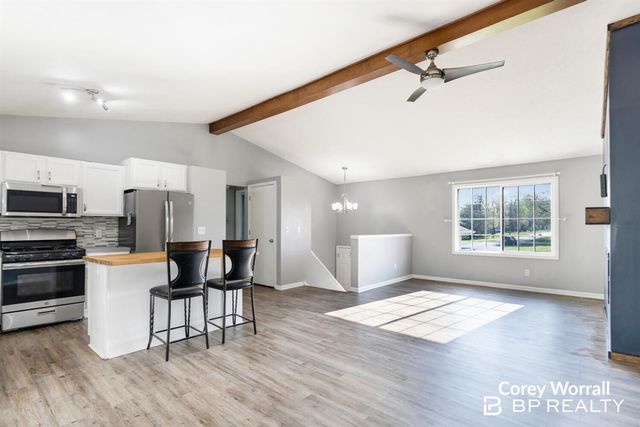 7115 12th Avenue, Jenison, MI 49428