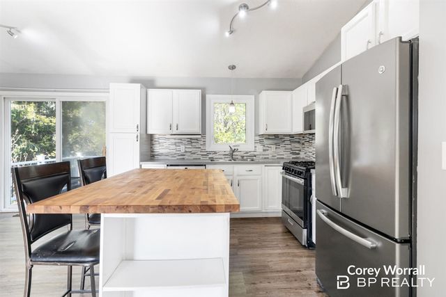7115 12th Avenue, Jenison, MI 49428