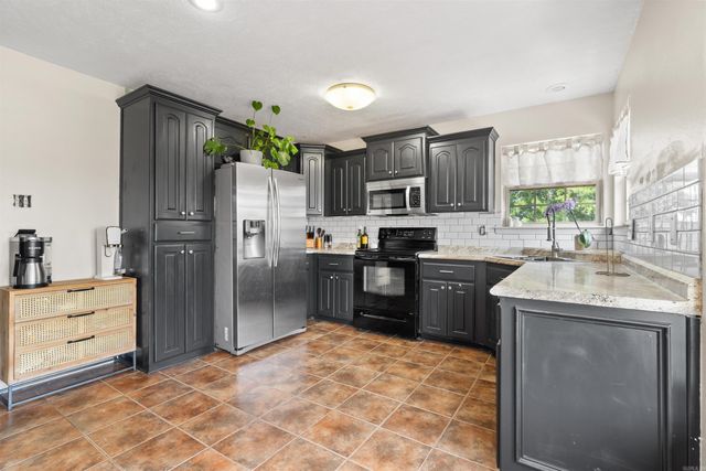 321 Weathering Lane, Austin, AR 72007
