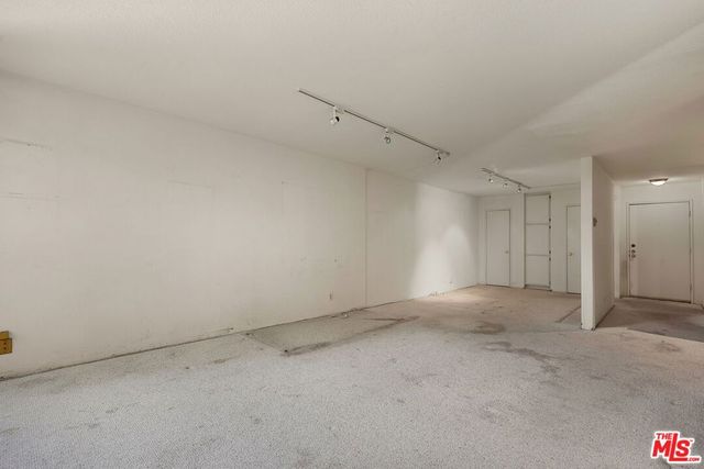 11645 Montana Avenue 215, Los Angeles, CA 90049