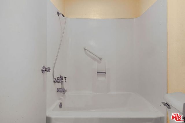 11645 Montana Avenue 215, Los Angeles, CA 90049