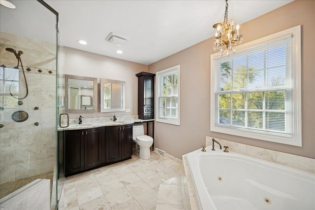 2130 Magnolia Lane, Highland Park, IL 60035