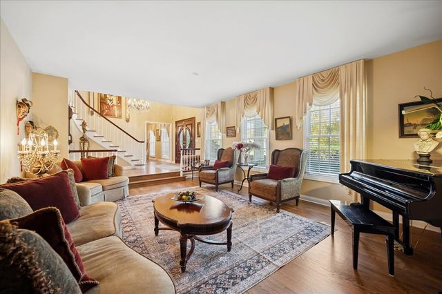 2130 Magnolia Lane, Highland Park, IL 60035