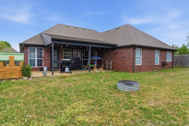 20382 E 49th Street S, Broken Arrow, OK 74014