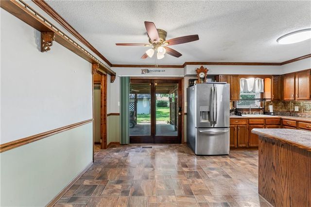 1216 S Saint Louis Street, Concordia, MO 64020