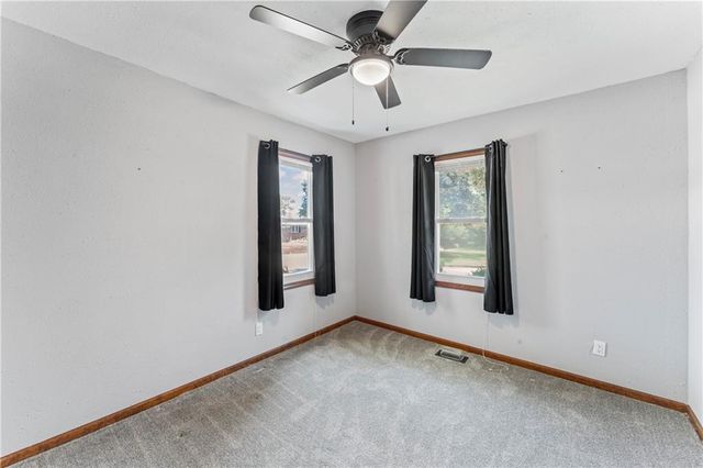 1216 S Saint Louis Street, Concordia, MO 64020