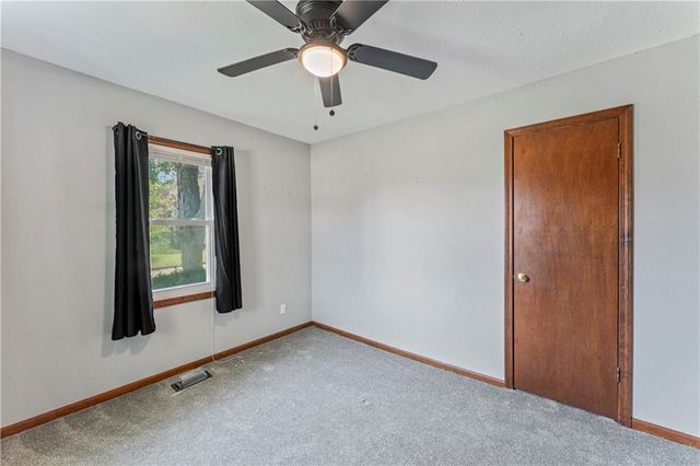 1216 S Saint Louis Street, Concordia, MO 64020