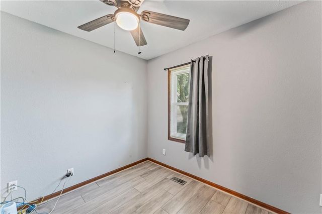 1216 S Saint Louis Street, Concordia, MO 64020