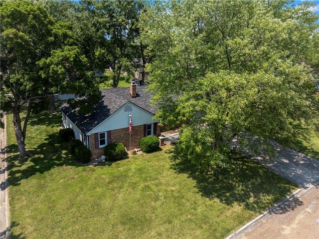 1216 S Saint Louis Street, Concordia, MO 64020