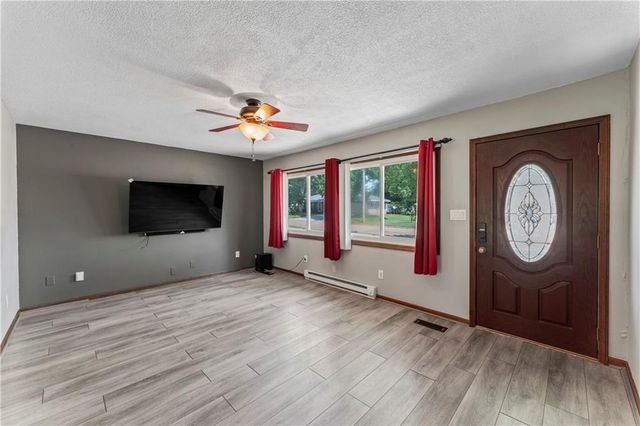 1216 S Saint Louis Street, Concordia, MO 64020