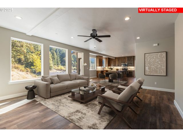 662 BROOKS Loop, Sutherlin, OR 97479