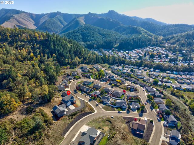 662 BROOKS Loop, Sutherlin, OR 97479