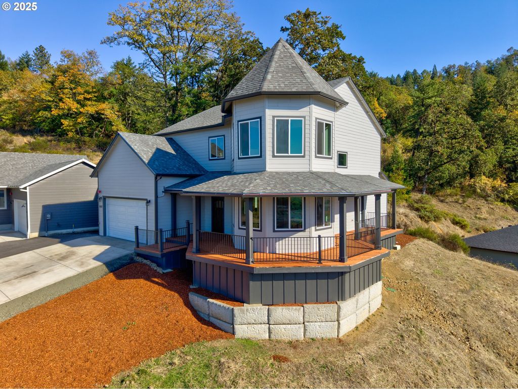 662 BROOKS Loop, Sutherlin, OR 97479