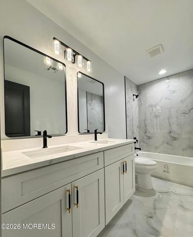 813 Ensign Avenue, Beachwood, NJ 08722