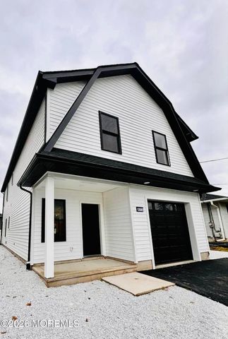 813 Ensign Avenue, Beachwood, NJ 08722