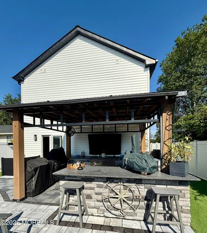 813 Ensign Avenue, Beachwood, NJ 08722