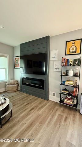 813 Ensign Avenue, Beachwood, NJ 08722