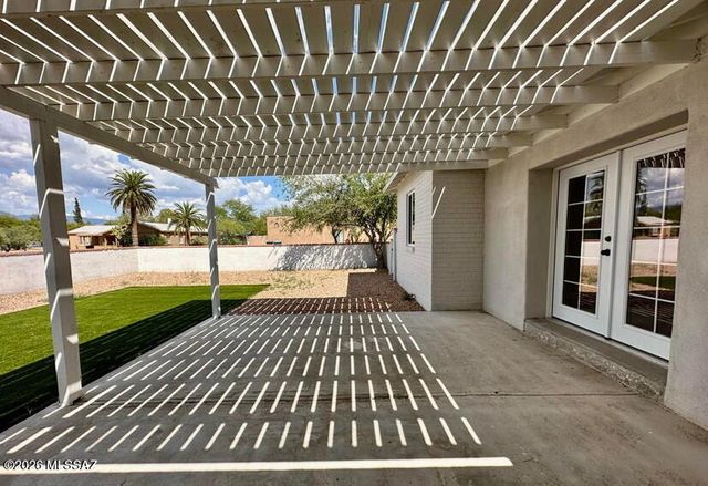 2621 E Adams Street, Tucson, AZ 85716