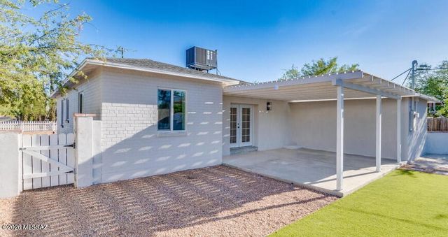 2621 E Adams Street, Tucson, AZ 85716