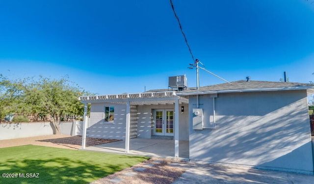 2621 E Adams Street, Tucson, AZ 85716