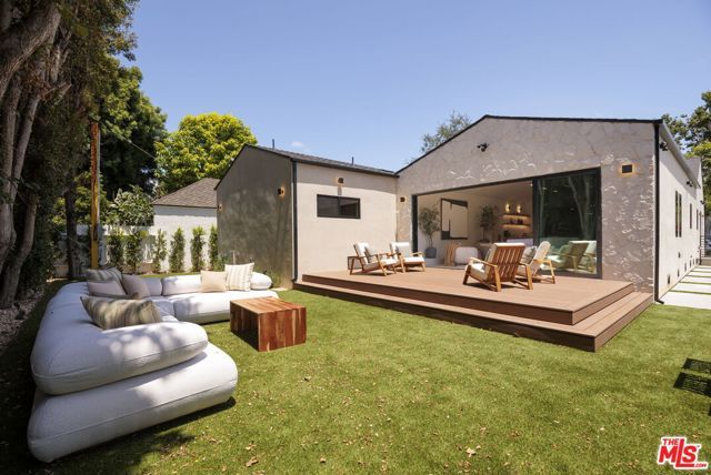 2739 Midvale Avenue, Los Angeles, CA 90064