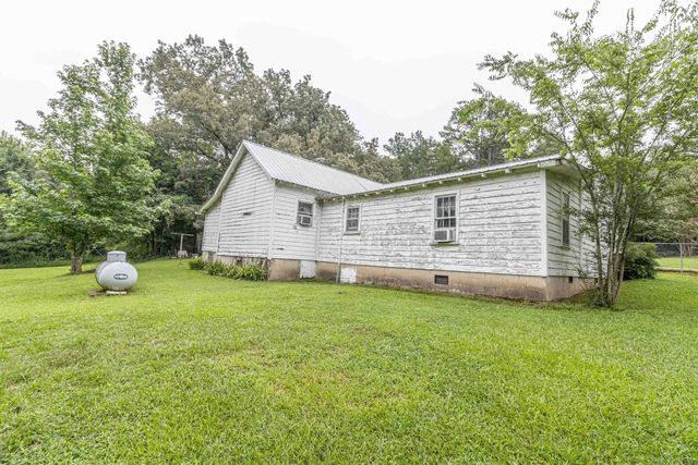 1386A ELVIN WEEKS RD, Bethel Springs, TN 38315