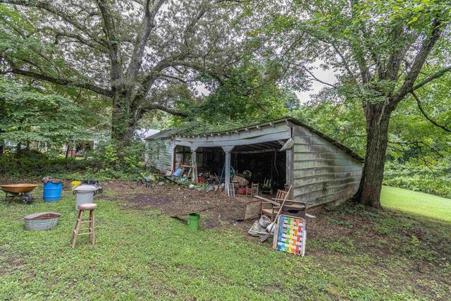 1386A ELVIN WEEKS RD, Bethel Springs, TN 38315