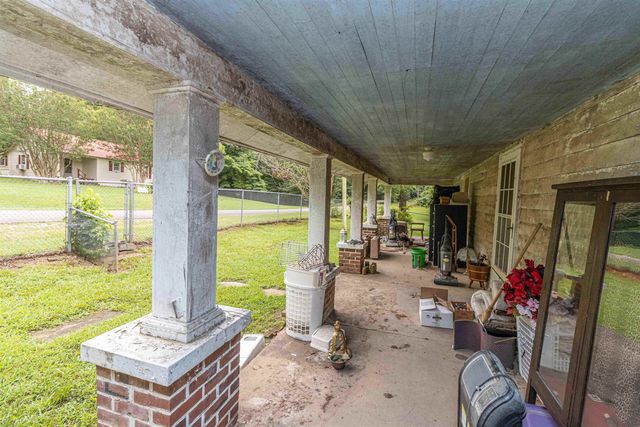 1386A ELVIN WEEKS RD, Bethel Springs, TN 38315