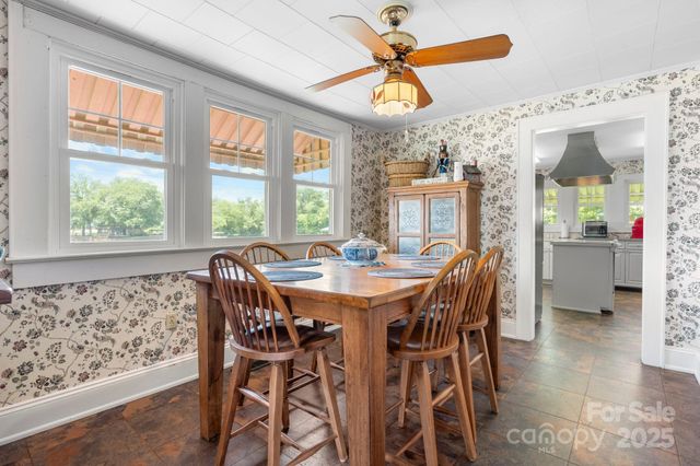 237 Shiloh Church Road, Hickory, NC 28601