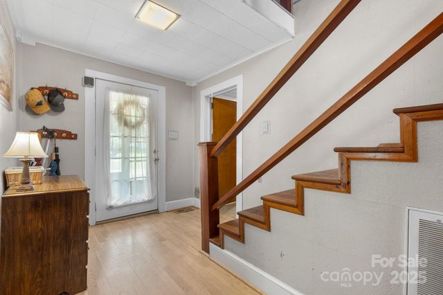 237 Shiloh Church Road, Hickory, NC 28601
