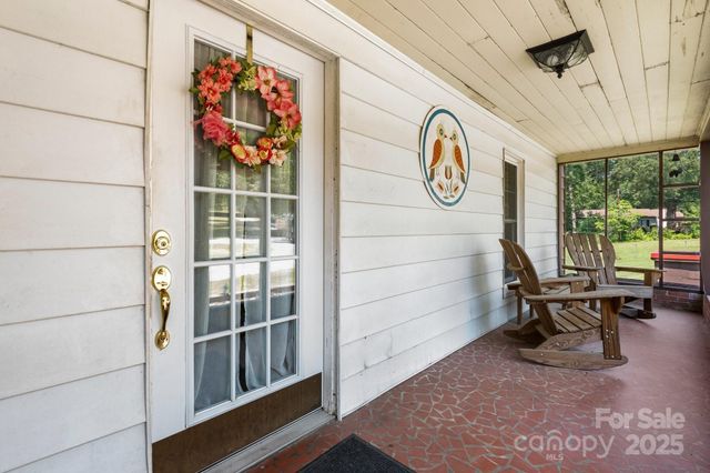 237 Shiloh Church Road, Hickory, NC 28601