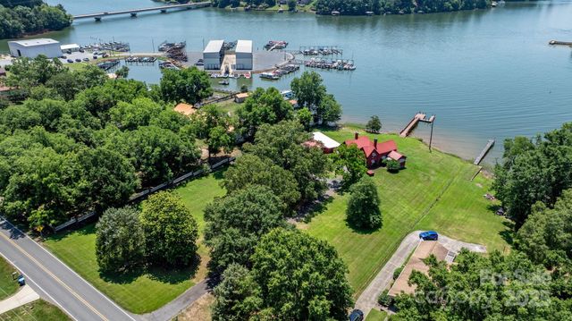 237 Shiloh Church Road, Hickory, NC 28601