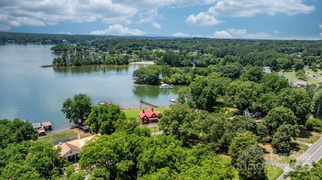 237 Shiloh Church Road, Hickory, NC 28601