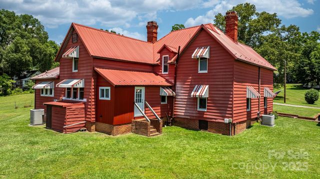 237 Shiloh Church Road, Hickory, NC 28601