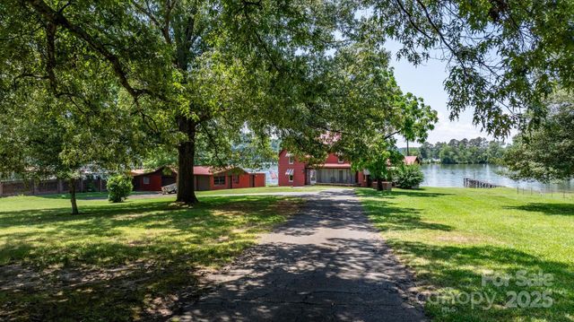 237 Shiloh Church Road, Hickory, NC 28601
