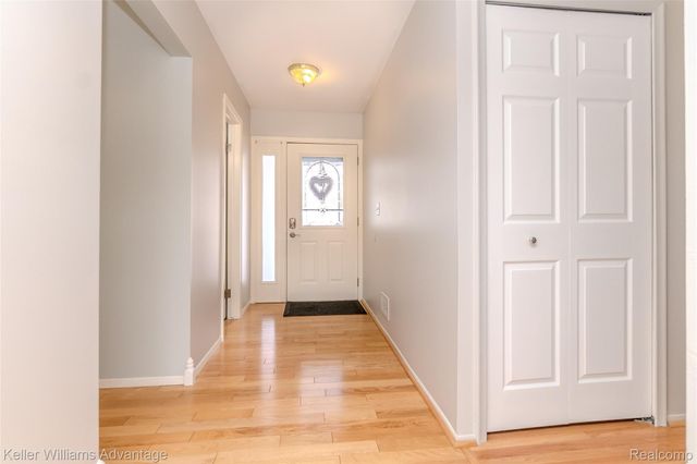 3871 Cheryl Drive, Commerce Charter Township, MI 48382