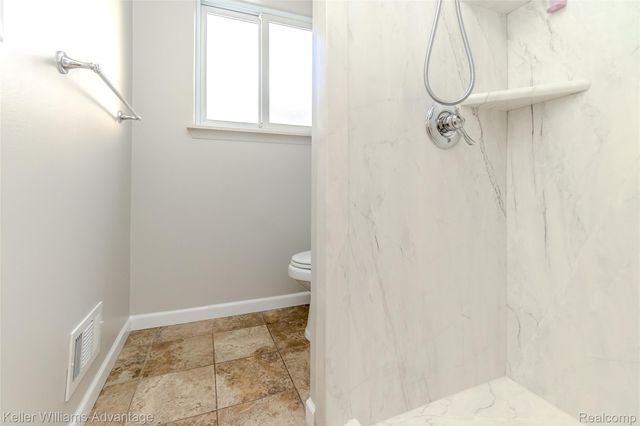 3871 Cheryl Drive, Commerce Charter Township, MI 48382