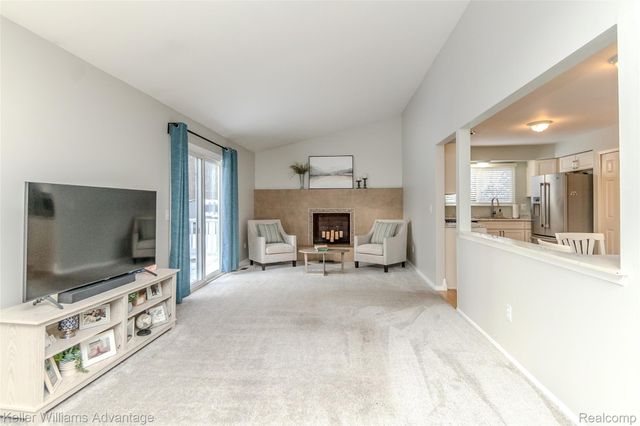 3871 Cheryl Drive, Commerce Charter Township, MI 48382