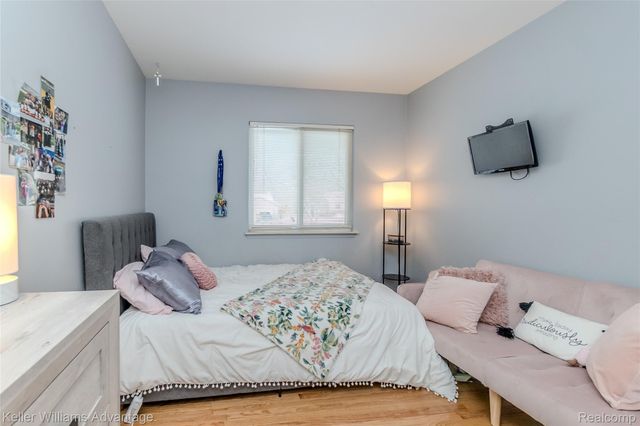 3871 Cheryl Drive, Commerce Charter Township, MI 48382