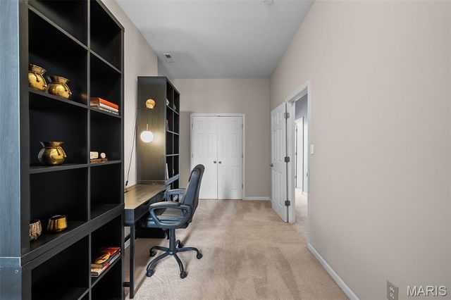 2745 Russell Boulevard, St Louis, MO 63104