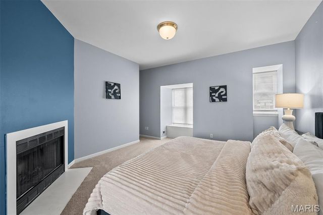 2745 Russell Boulevard, St Louis, MO 63104