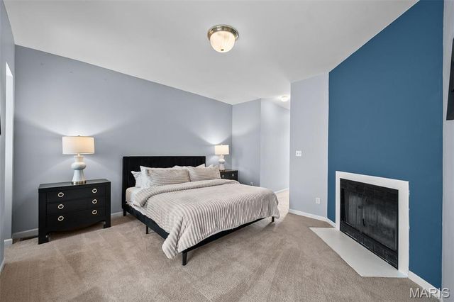 2745 Russell Boulevard, St Louis, MO 63104