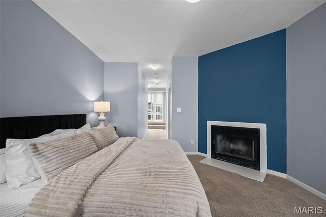 2745 Russell Boulevard, St Louis, MO 63104