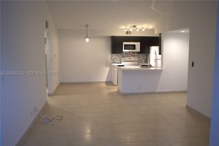 2826 S University Dr 3203, Davie, FL 33328