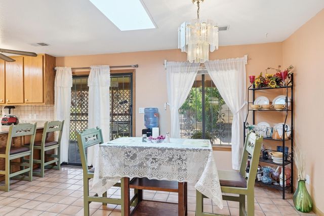 732 Grace Street NE, Albuquerque, NM 87123